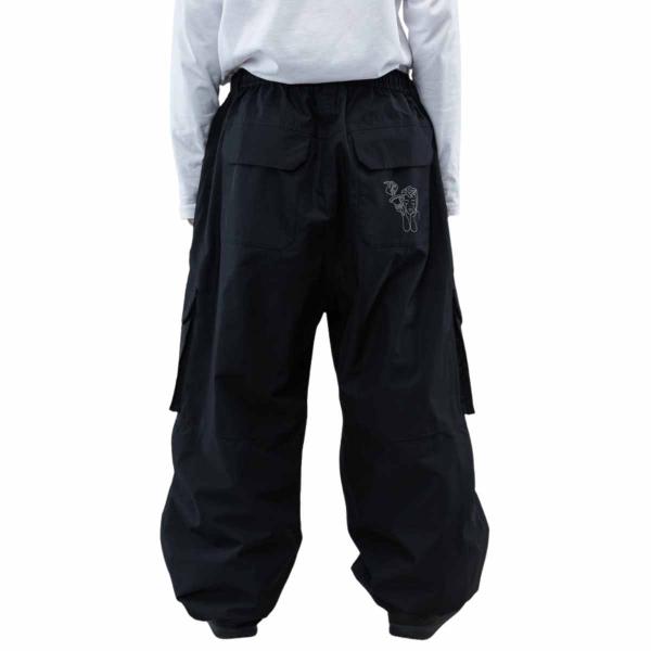 BEYOND MEDALS PARK PANTS CARGO BLACK
