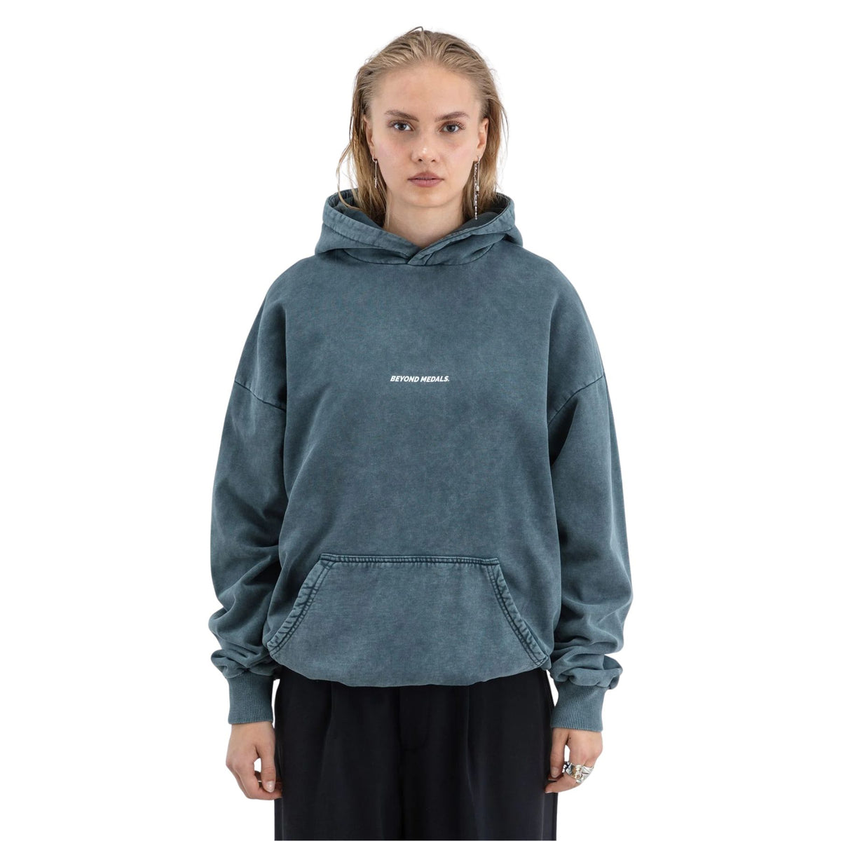 BEYOND MEDALS OG  HOODIE BLACK