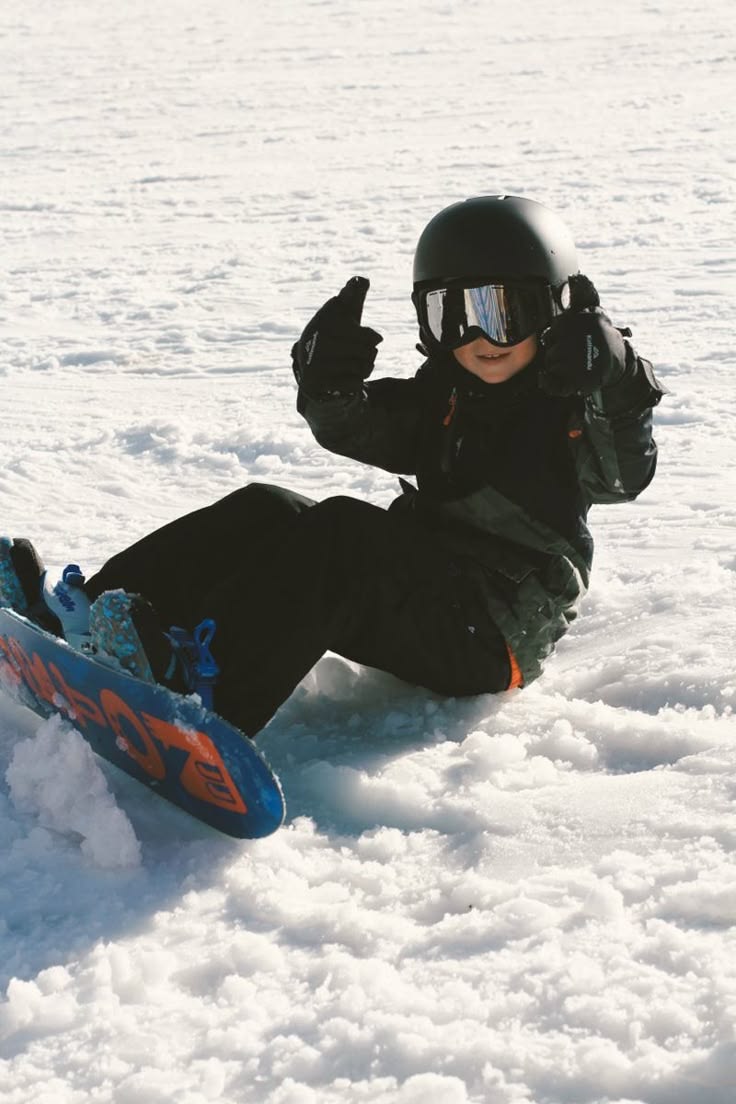 SNOWBOARD