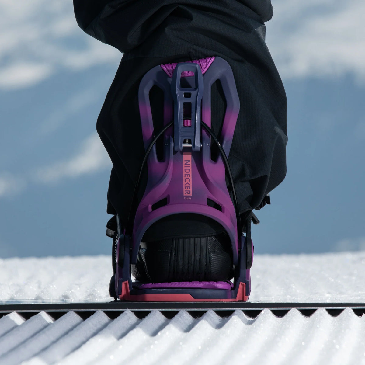 NIDECKER FLOW FENIX NIGHTSHADE ATTACCHI SNOWBOARD